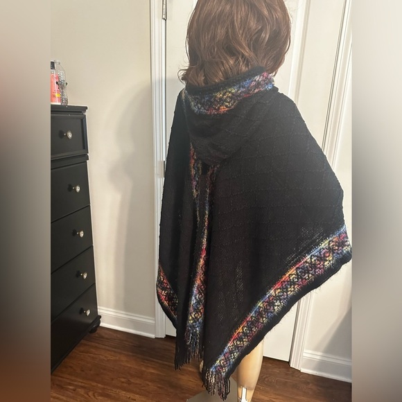 NIP- Color Block Drop Shoulder Hooded Open Poncho - Picture 6 of 6